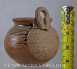 (3) Native American vessels with small looped top handle, 3.5" to 4"