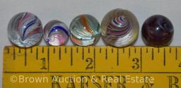 (15) Assorted swirl marbles, 2 sizes