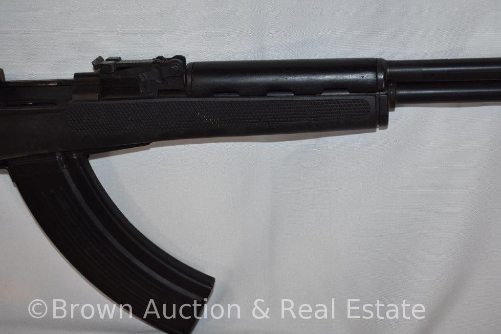 Norinco SKS 7.62 semi-automatic rifle, collapsable stock **BUYER MUST PAY A $25 FFL TRANSFER FEE**