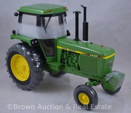 John Deere Precision Classics "The 4440 Tractor", 1/16 Scale, mib