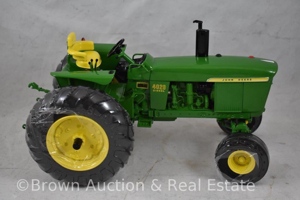 John Deere Precision Classics "The Power Shift 4020 Tractor", 1/16 Scale, mib