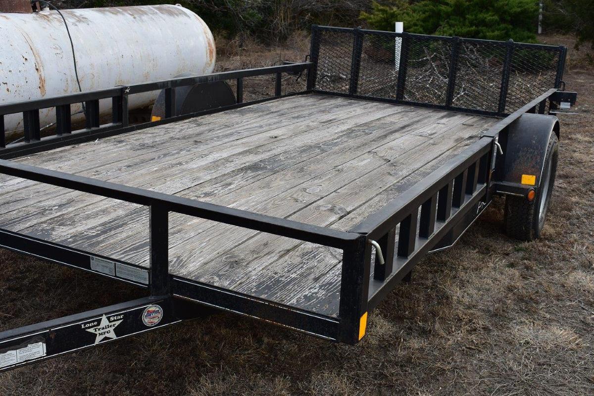 Lone Star 16' Bumper-pull Flatbed Trailer, Rear Ramp And Side Load