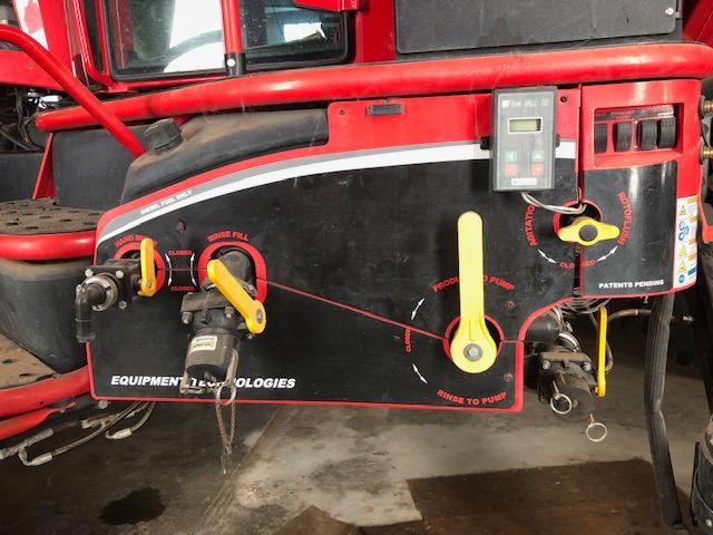 2011 Apache As1020 Spray Rig, 550 Operational Hours, 892 Engine Ours, 90' B