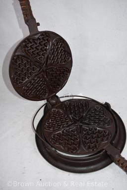 Griswold No. 18 Cast Iron waffle iron