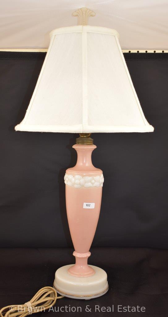 Aladdin alacite pink electric lamp with Aladdin finial