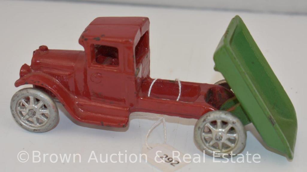 Mrkd. Arcade Cast Iron dump truck. Model T body