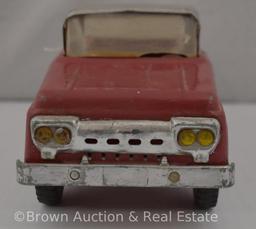 Tonka Toys red pickup