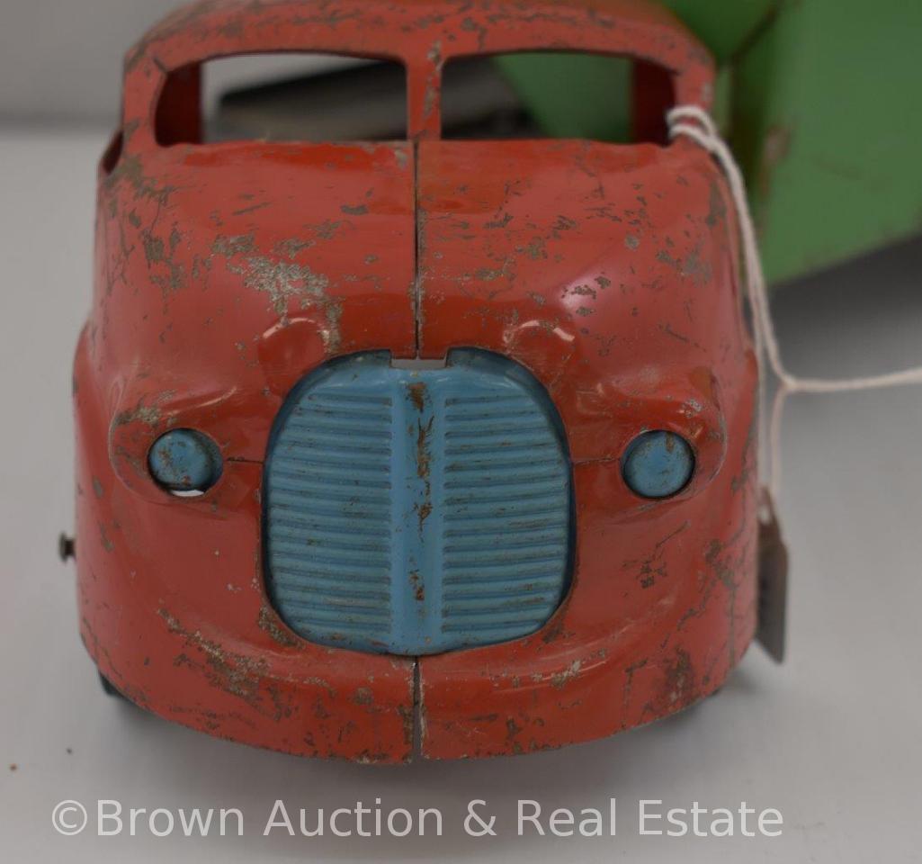 1950's Wyandotte Toy pressed steel side dump truck, shark nose