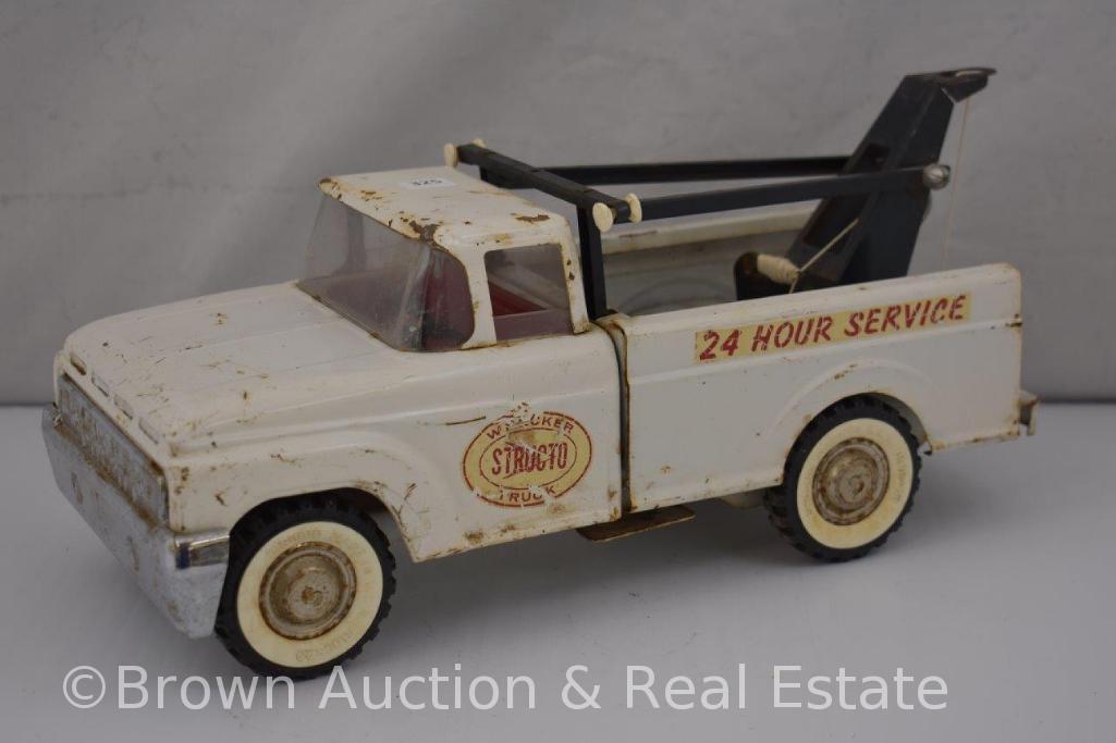 Structo Toys 1960's Ford cab 24 hour service wrecker tow truck, rare V