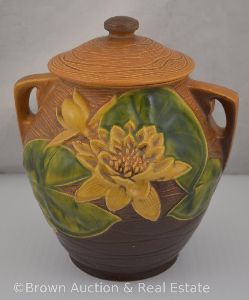 Roseville Water Lily 1-8" cookie jar, brown