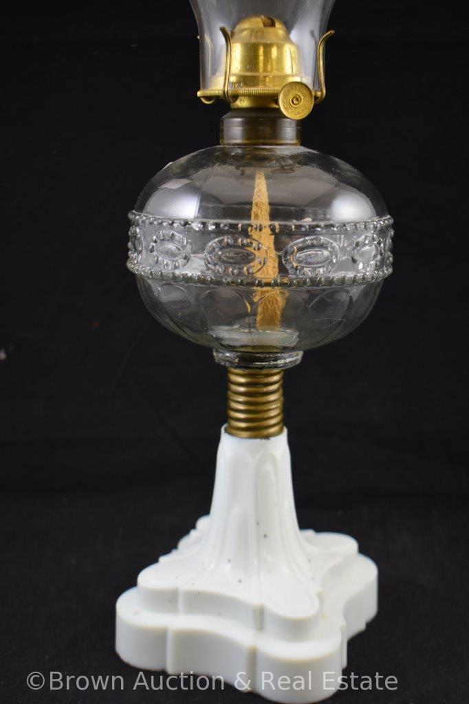 Kerosene lamp