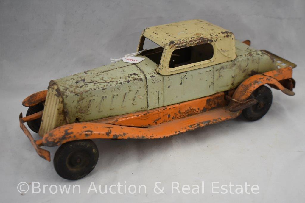 1932 Girard-Pierce Arrow pressed steel wind-up/battery operated car