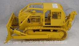 International Harvester diecast TD-25 Crawler