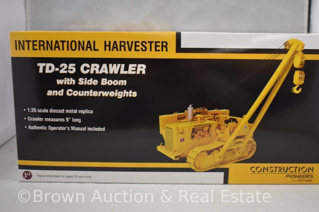 International Harvester diecast TD-25 Crawler with Side Boom