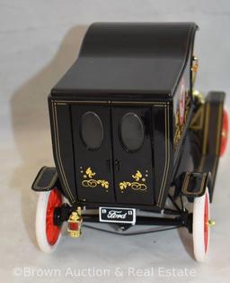 Gearbox Collectible 1913 Ford Model T Texaco delivery truck