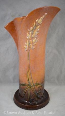 Roseville Wincraft 288-15" vase, tan/orange