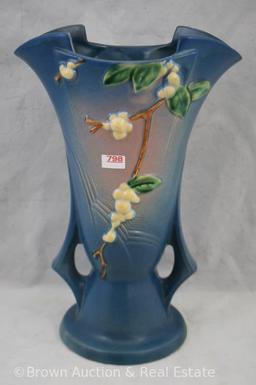 Roseville Snowberry 1V2-12" vase, blue