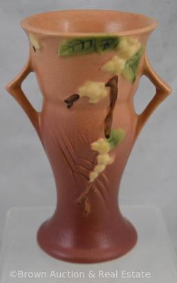 Roseville Snowberry 1V-6" vase, pink