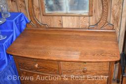 Oak 3-drawer low dresser with swing mirror