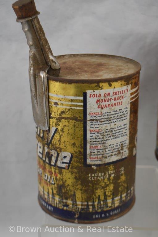 (3) Quart size Skelly motor oil cans