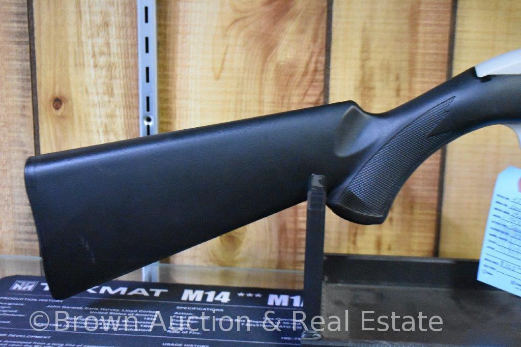 MOSSBERG 702 .22LR RIFLE