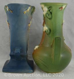 (2) Roseville Snowberry pieces: 1V2-7" vase, green; 1V1-7" vase, blue