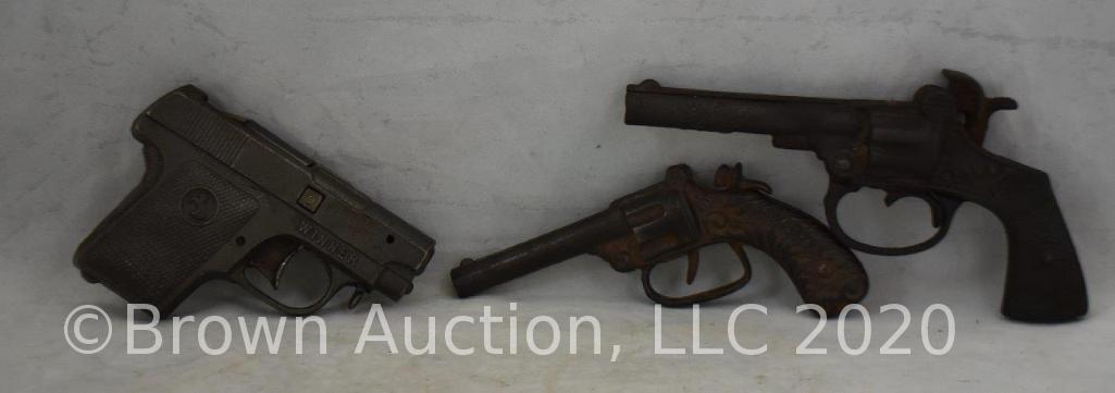 (3) Cast Iron cap guns incl. Winner and Sliko