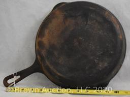 Cast Iron Griswold #8 skillet