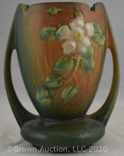 Roseville White Rose 983-7" vase, green