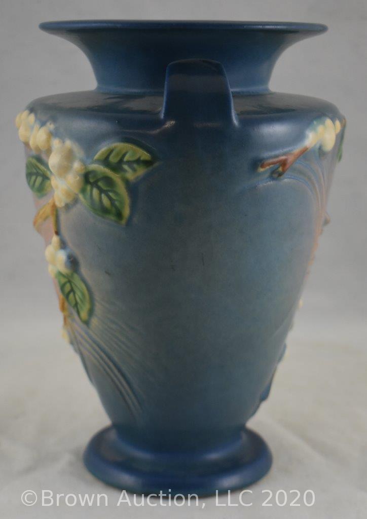 Roseville Snowberry 1V2-8" vase, blue