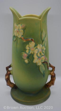 Rv Apple Blossom 389-10" vase, green