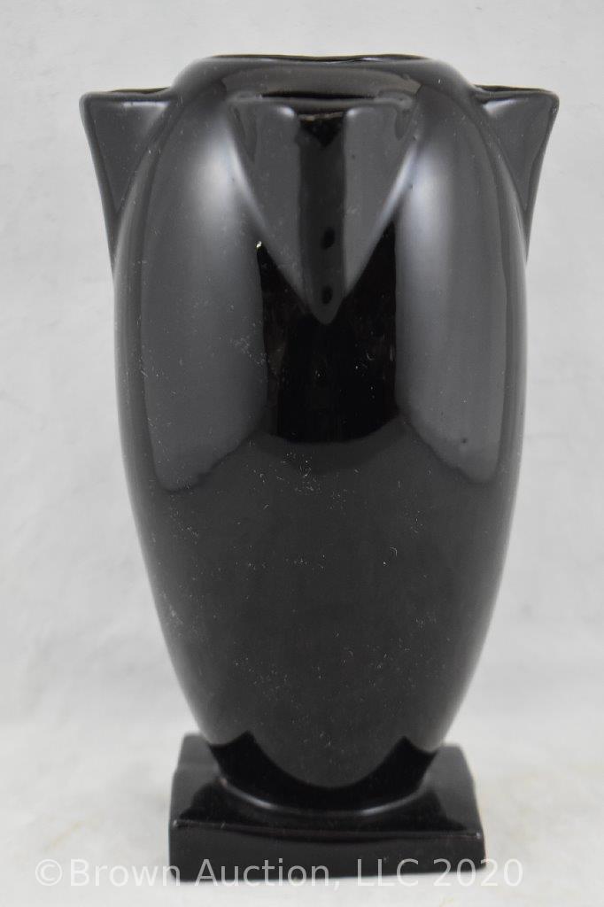 Monmouth Pottery Art Deco 8" strawberry vase, black