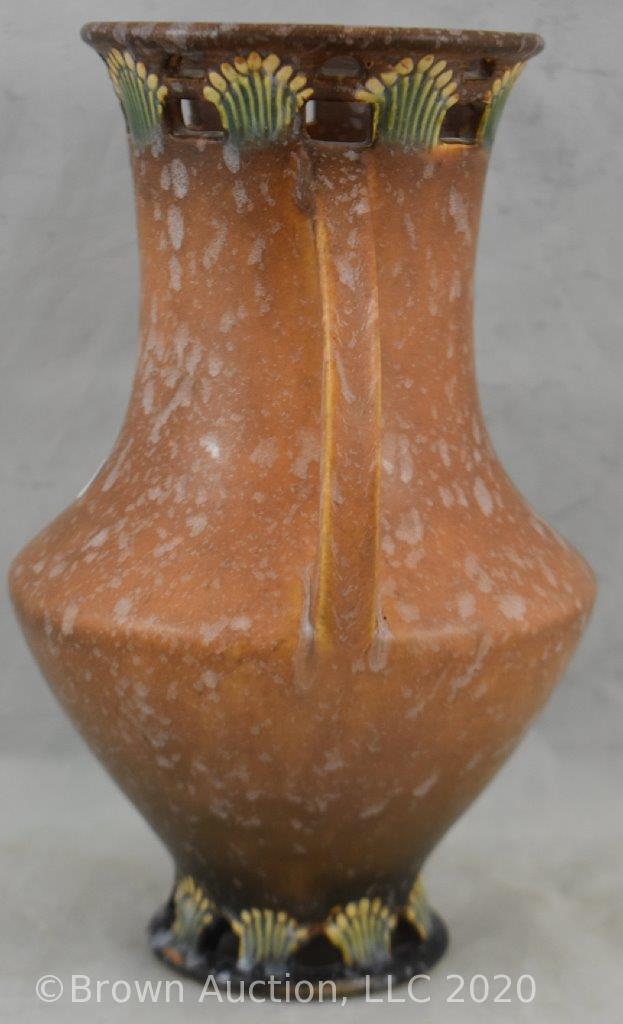 Rv Ferella 510-9" vase, tan