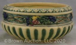 Roseville Corinthian 121-5" bowl