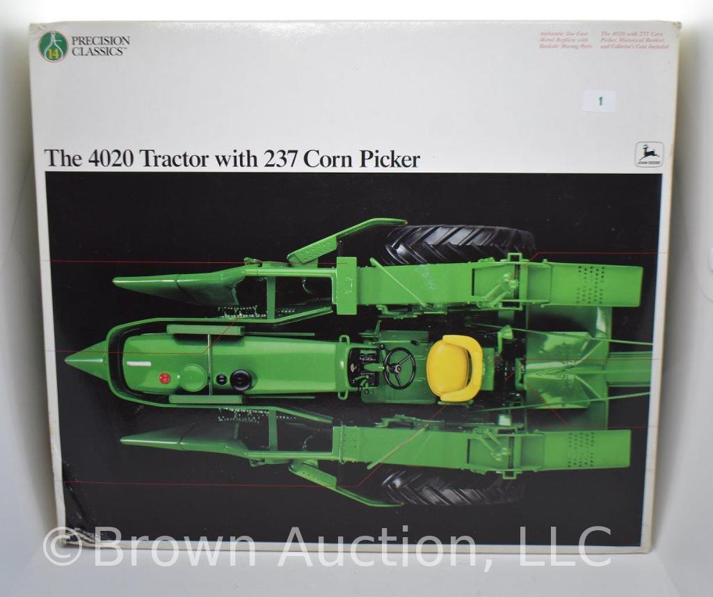 John Deere 4020 Tractor w/ 237 Corn Picker die-cast precision series, 1:16 scale