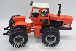 Allis-Chalmers 7580 4WD die-cast tractor, 1:32 scale