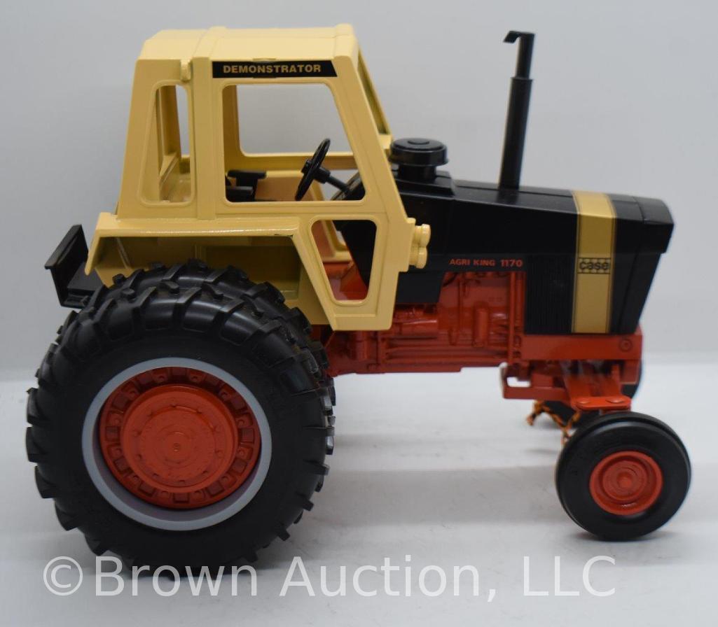 Case 1170 Demonstrator die-cast tractor, 1:16 scale