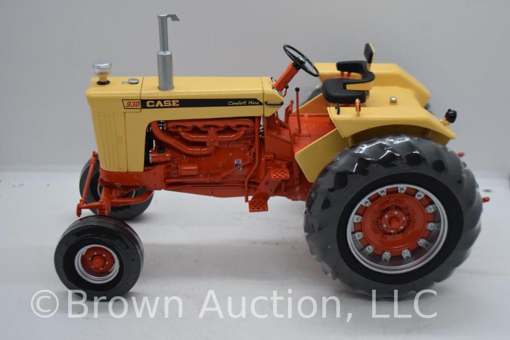 Case Comfort King 930 die-cast tractor, 1:16 scale