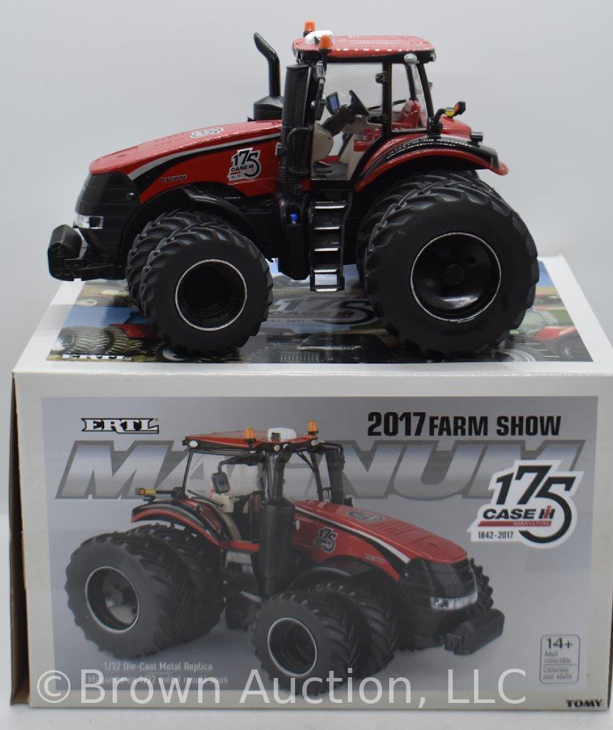 Case Magnum die-cast tractor, 1:32 scale