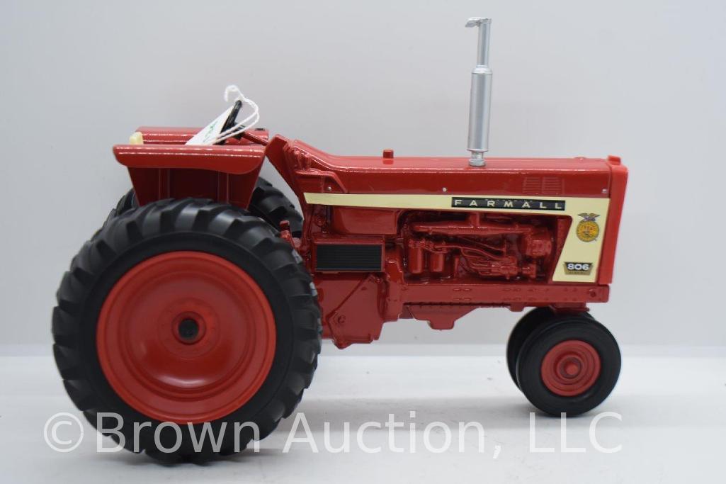 Farmall 806 diesel die-cast tractor, 1:16 scale