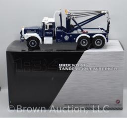 Brockway Tandem Axle Wrecker, die-cast, 1:34 scale