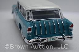 1955 Cheverolet Bel Air Nomad die-cast model, 1:24 scale