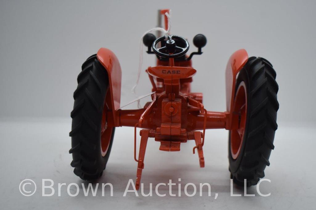 Case DC die-cast tractor, 1:16 scale