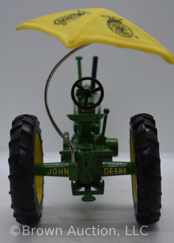 John Deere Model B die-cast tractor with umbrella, 1:16 scale