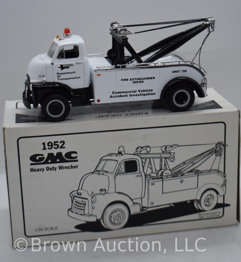 1952 GMC Heavy Duty Wrecker, die-cast, 1:34 scale