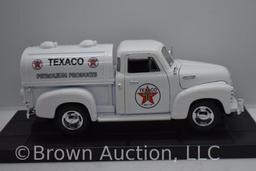 1953 Chevrolet Tanker die-cast model, 1:24 scale