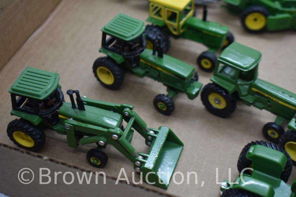 (12) die-cast Tractors, all 1:64 scale