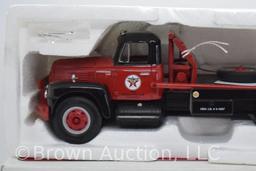 (2) 1957 International R-200 Gin Pole/Winch Trucks, die cast, 1:34 scale