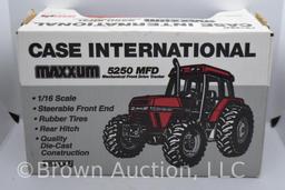 Case International 5250 die-cast tractor, 1:16 scale