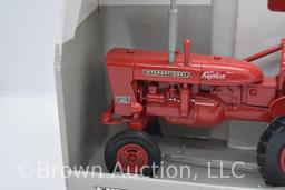 Farmall 140 die-cast tractor, 1:16 scale